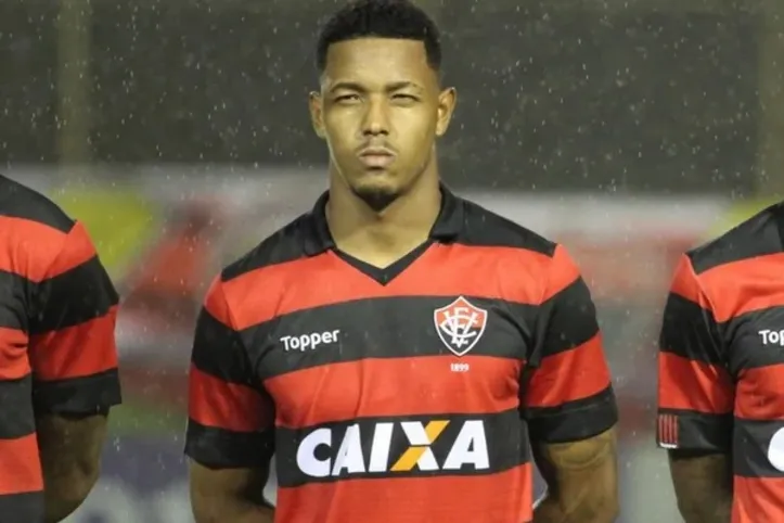 David Corrêa pelo Vitória