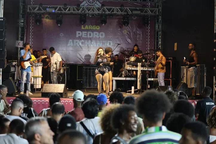 Largo Pedro Arcanjo ganha nova estrutura e volta a receber shows