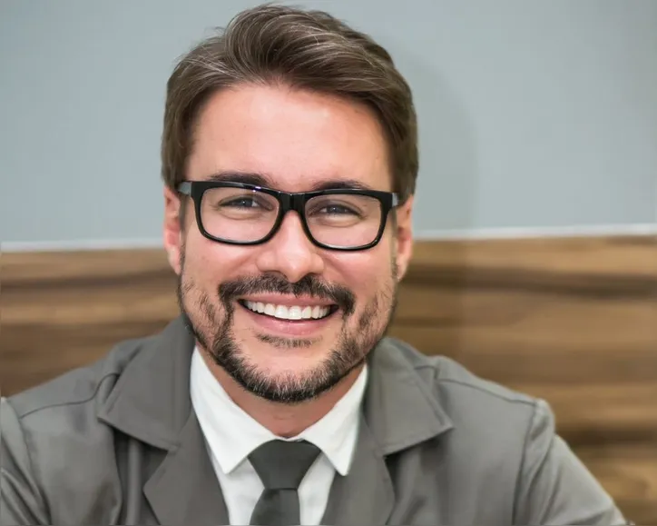 Rodrigo Queiroz brinda hoje nova idade cercado pelo carinho de familiares e amigos