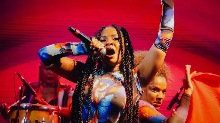 Larissa Luz encerra a 7ª Festa de San Gennaro com o show “Rock in Gil”