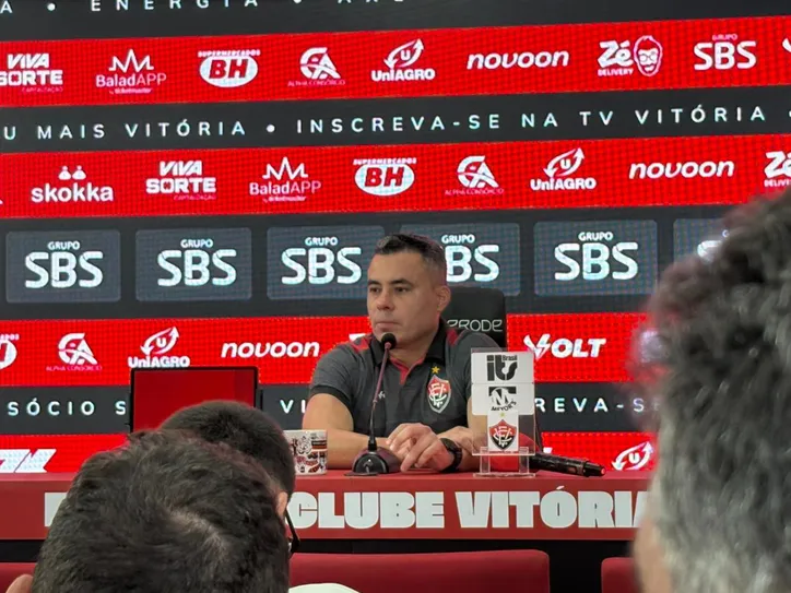 Jair Ventura em entrevista após a eliminação na Copa do Brasil