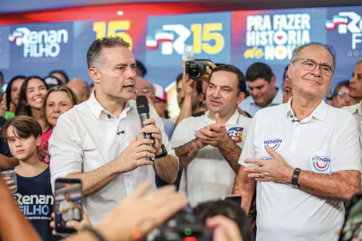 Renan Filho tenta voltar ao governo em dobradinha com o pai