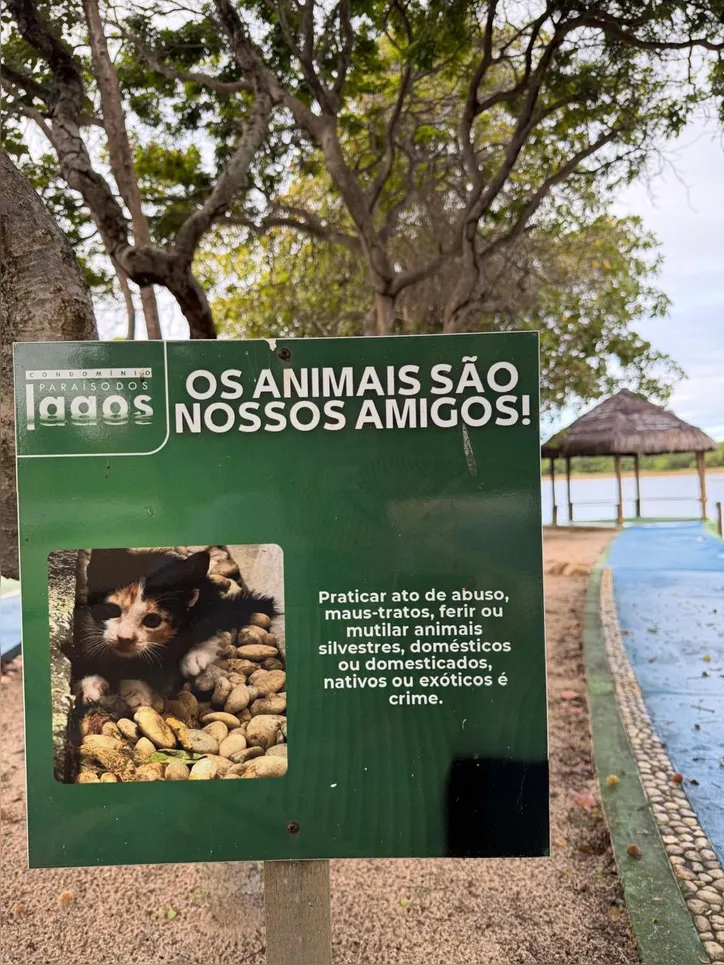 Placas com sinalização dos cuidados ajudam na conscientização