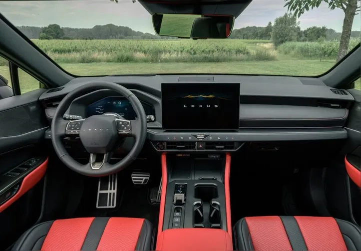 Interior Lexus NX 2027