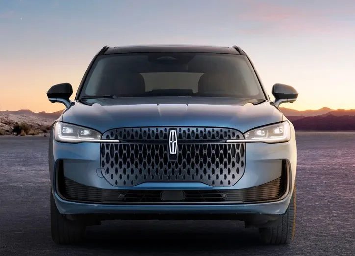 Lincoln Corsair 2027