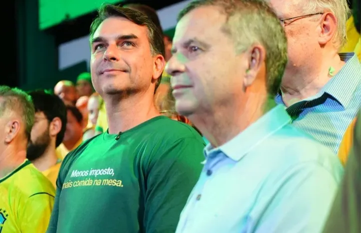 Flávio Bolsonaro e Rogério Marinho