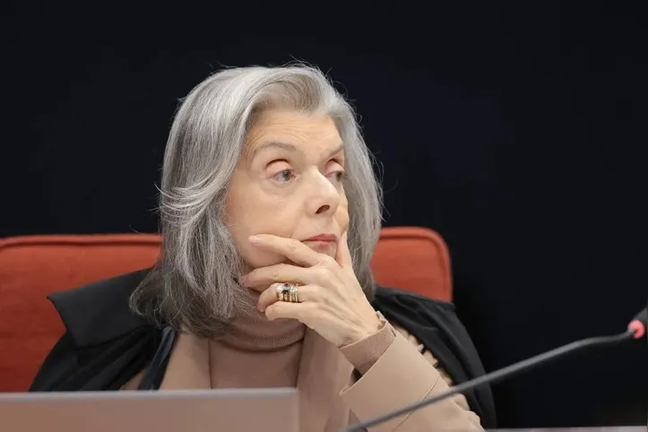Cármen Lúcia