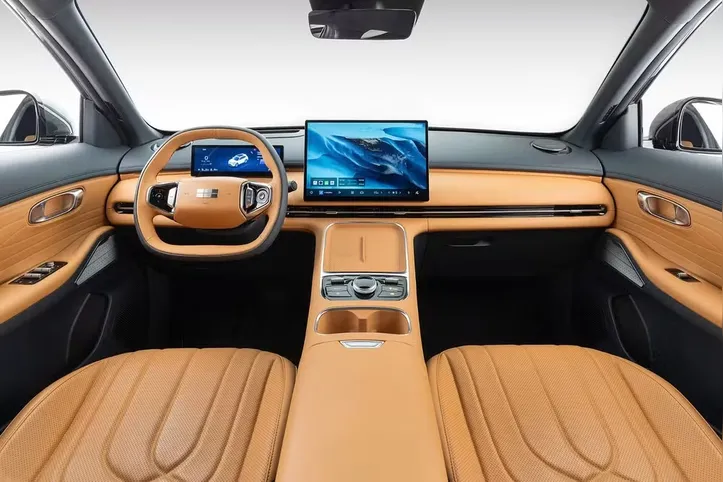 Interior Geely EX5 EM-i Pro