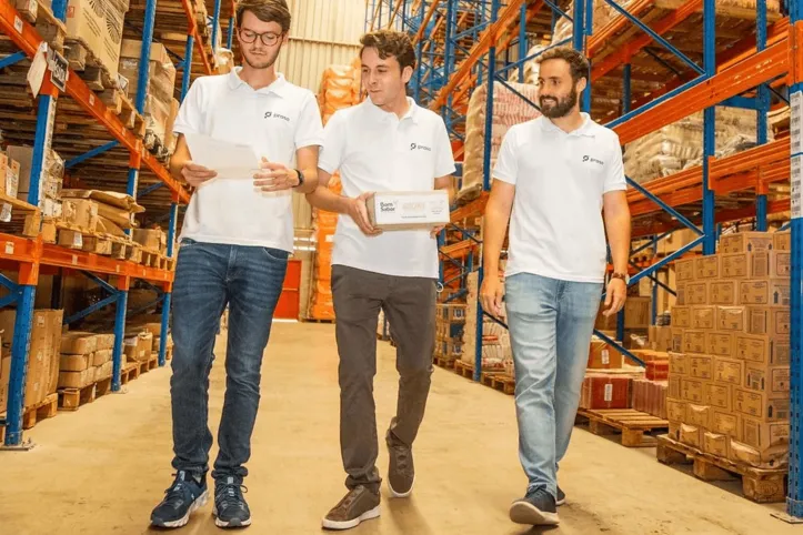 Imagem ilustrativa da imagem Multinacionais abrem vagas para recém-formados com salários de até R$ 17 mil