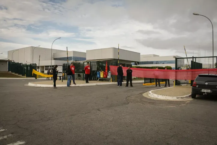Categoria organizou protestos e iniciou uma greve