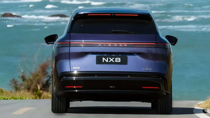 Traseira Nissan NX8
