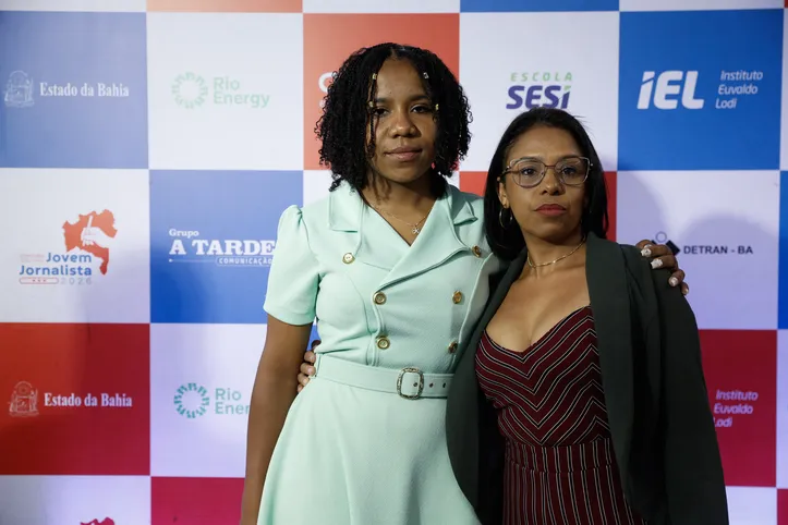 Professora Déborah Cristina e estudante Jailza foram finalistas na categoria vídeorreportagem