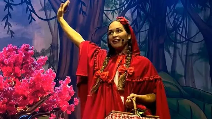 Grupo STRIPULIA apresenta o clássico infantil “Chapeuzinho Vermelho” no Teatro Módulo.