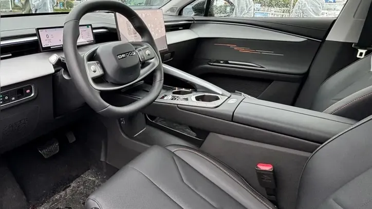 Interior Omoda E5