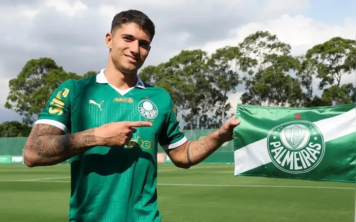 Emiliano Martínez pelo Palmeiras