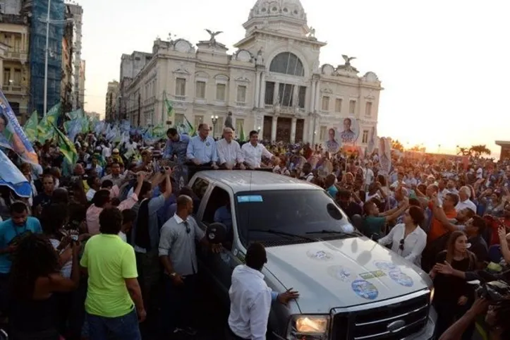 Zé Ronaldo durante campanha ao governo, em 2018