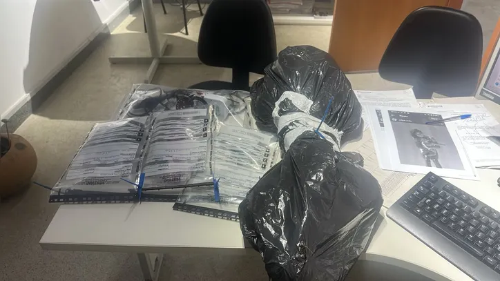 Imagem ilustrativa da imagem Polícia Civil encontra estufa para cultivo de maconha na Bahia