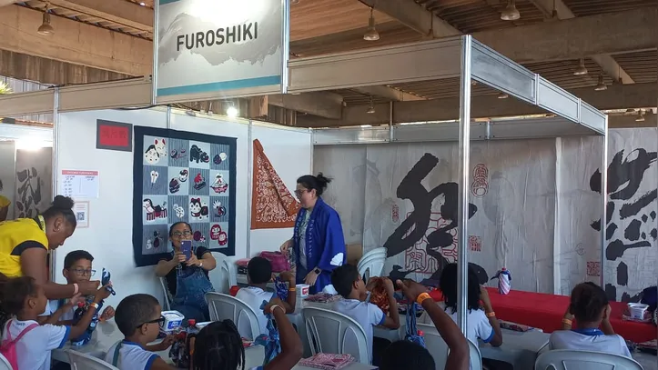 Oficina de Furoshiki no Bon Odori