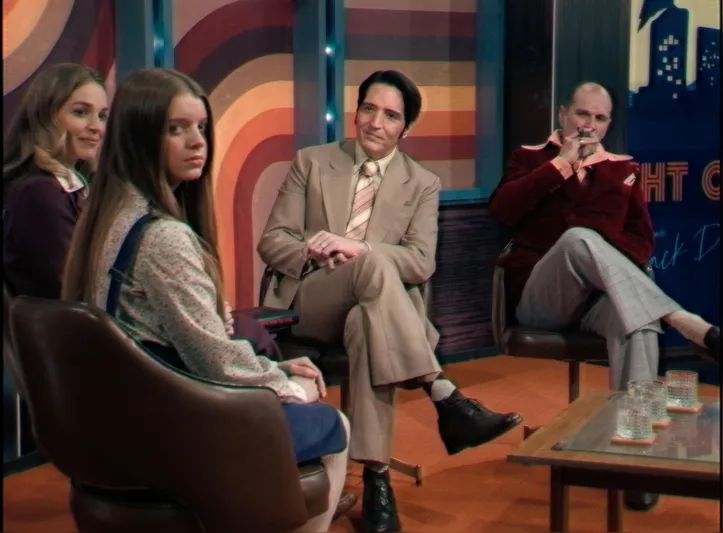 Cena do filme Entrevista com o Demônio