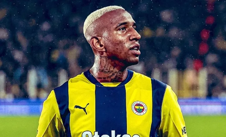 Anderson Talisca fez 27 gols na temporada pelo Fenerbahçe