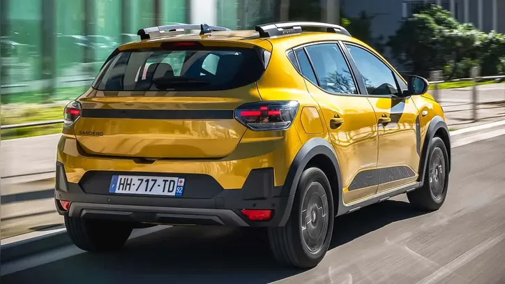 Traseira Renault Sandero elétrico