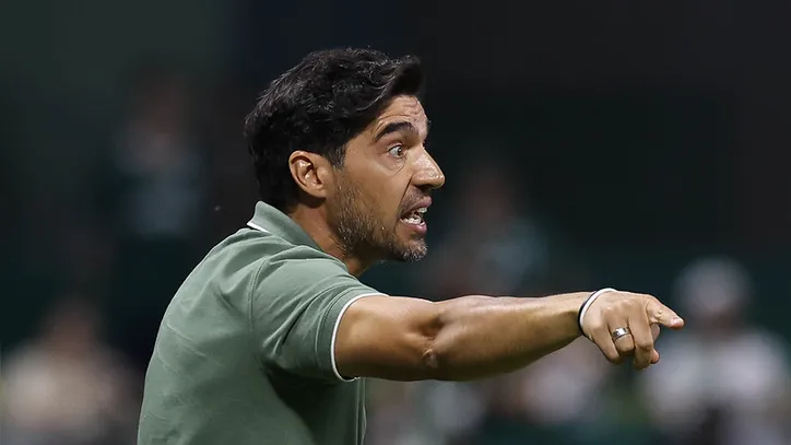 Rogério Ceni é o técnico que mais venceu Abel Ferreira na carreira