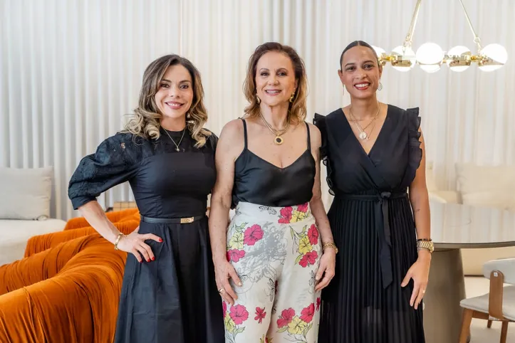Laura Sousa, Telma Almeida e Camila Amorim (Robson Nascimento)