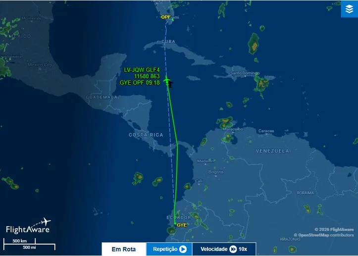 Deslocamento do voo em que está Flávio Bolsonaro