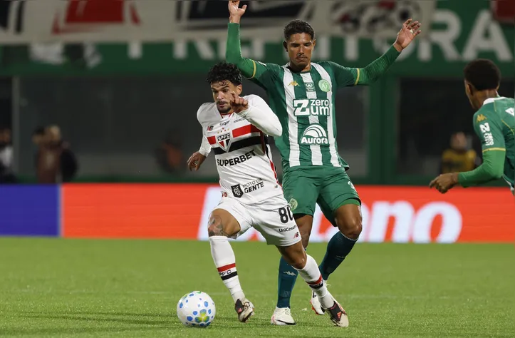 Cauly jogando pelo São Paulo