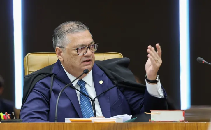 Dino fez discurso duro durante a sessão