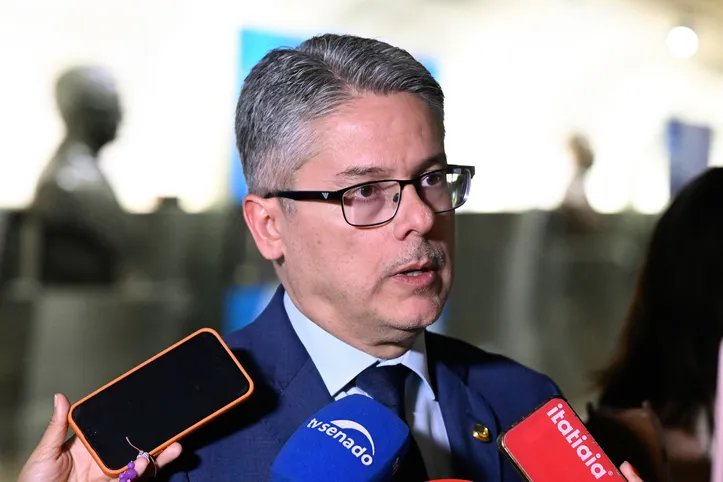 Senador Alessandro Vieira (MDB-SE)