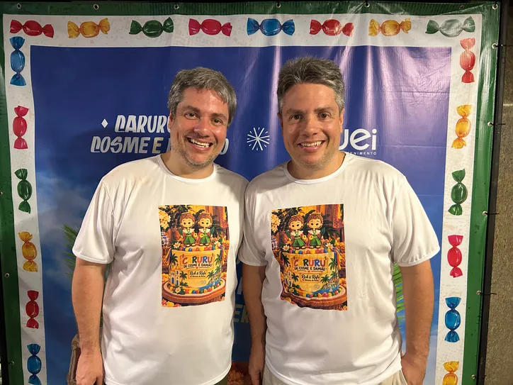 Ricardo e Rafael Cal reuniram amigos em mais uma edição do tradicional Caruru dos Gêmeos