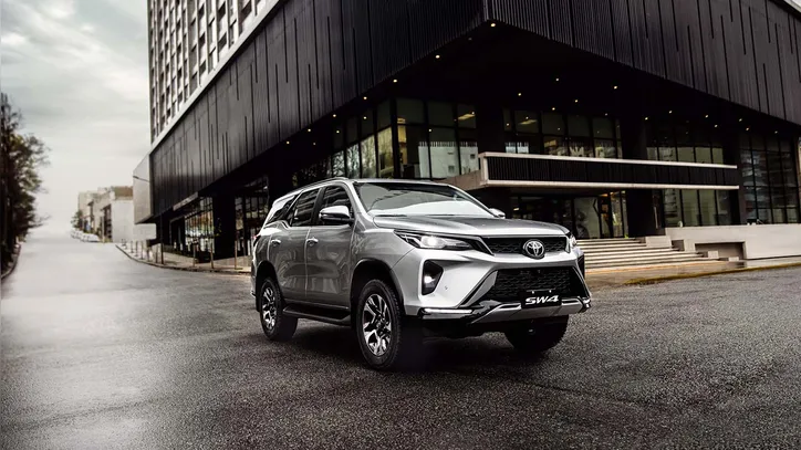 Toyota SW4