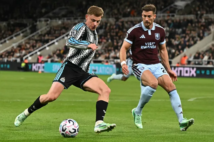Leon Goretzka, meio-campista do Aston Villa