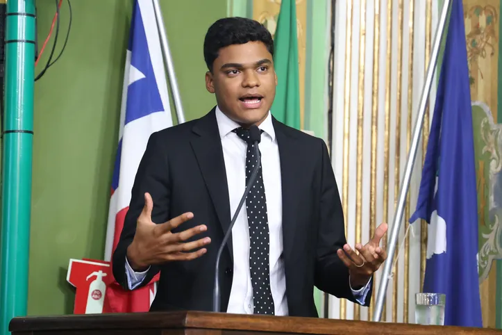 Imagem ilustrativa da imagem Vereador mais jovem de Salvador surpreende e é eleito para a Câmara dos Deputados
