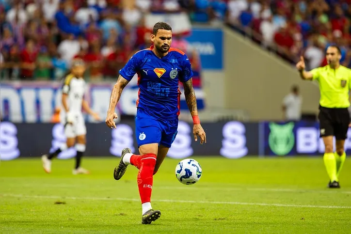 Willian José pelo Bahia