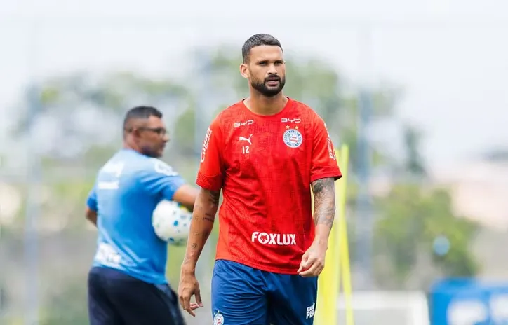 Willian José pelo Bahia
