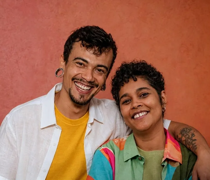Felipe Barros e Bruna Barreto celebram as obras de Cazuza e Cássia Eller no espetáculo “Num Trem Pras Estrelas”.