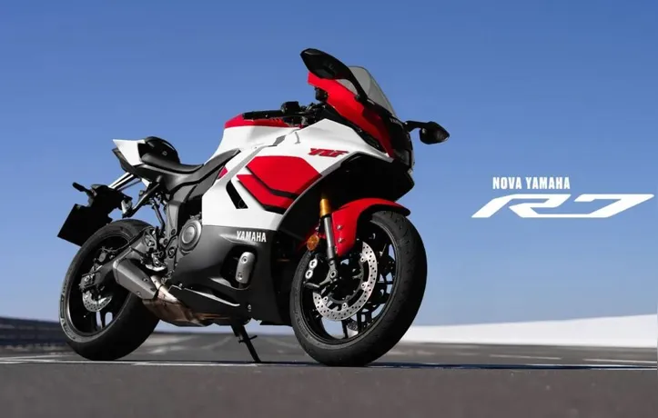 Yamaha R7