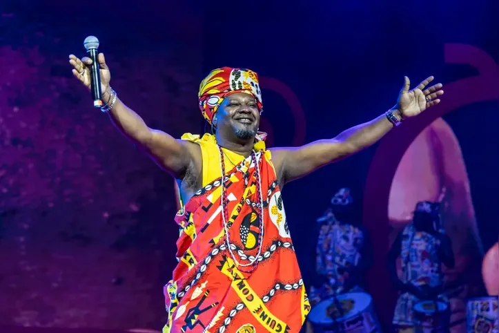 Ilê Aiyê celebra 52 anos de história com festa no Pelourinho e apresentação do tema do bloco para o Carnaval 2027.