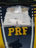 Imagem ilustrativa da imagem Guanambi: PRF apreende 8kg de cocaína escondidas em automóvel