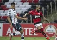 Flamengo inicia disputa com Vélez por vaga na final da Libertadores