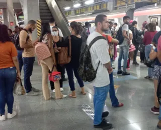 Metrô registra atrasos na Linha 2 após "falha pontual"