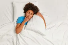 Imagem ilustrativa da imagem Dormir bem pode reduzir risco de infertilidade em mulheres