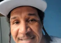 Apresentador de rádio protesta no Irdeb contra mudanças em programas