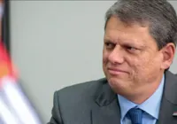 Governo de SP recua, e vai imprimir e encadernar livro digital