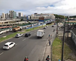 Após bloqueio no Acesso Norte, ex-rodoviários interditam Rodoviária