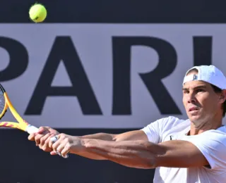 Nadal e Djokovic correm contra o tempo para chegar a Roland Garros