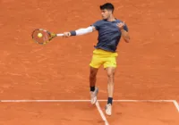 Alcaraz atropela americano JJ Wolf na estreia em Roland Garros