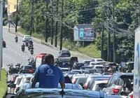 ‘Batedor’ de comitiva do presidente Lula sofre acidente na Paralela